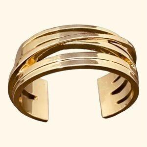 Loft Oval Cuff Bangle/Gold Tone Ribbed Dome Chunky Stainless Steel Bracelet